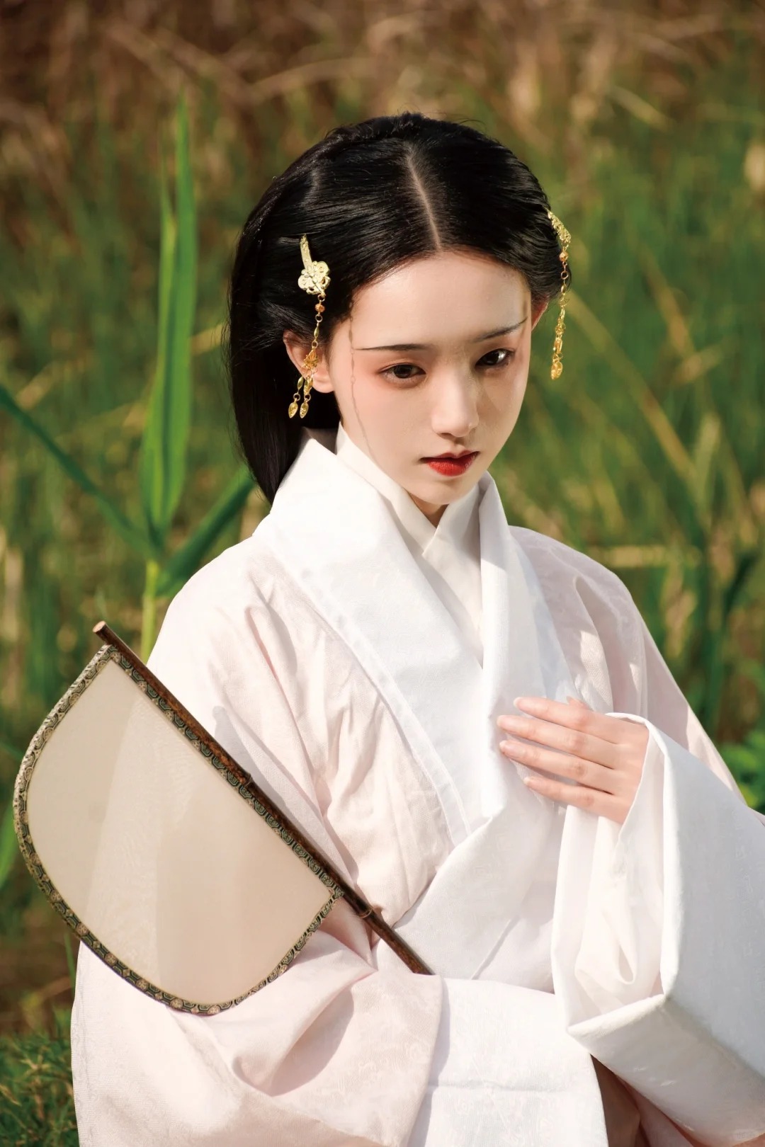 佛不渡我，爱恨散流年